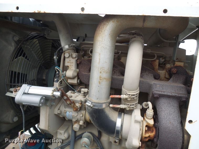 image for item DG5690 2000 Freightliner FC70  street sweeper truck