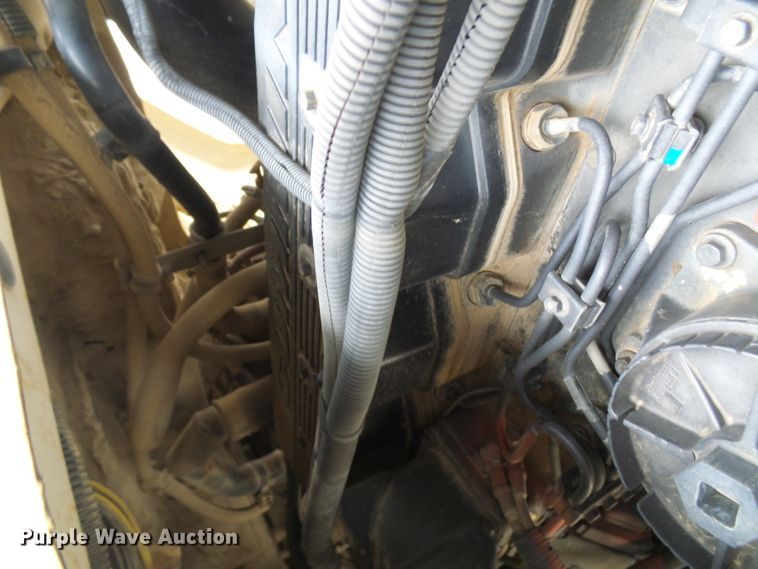 image for item DG5690 2000 Freightliner FC70  street sweeper truck