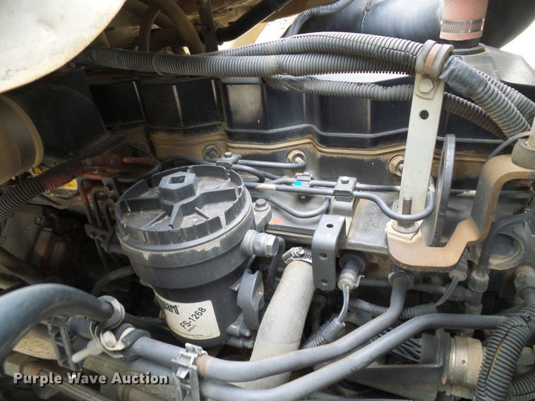 image for item DG5690 2000 Freightliner FC70  street sweeper truck