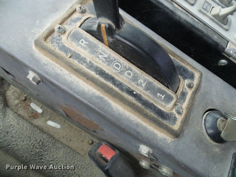 image for item DG5690 2000 Freightliner FC70  street sweeper truck