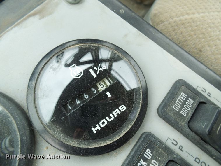 image for item DG5690 2000 Freightliner FC70  street sweeper truck