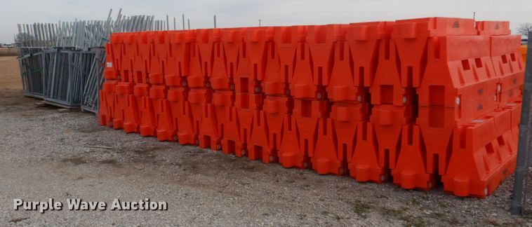 image for item DH7345 Yodock 2001M  barricade system