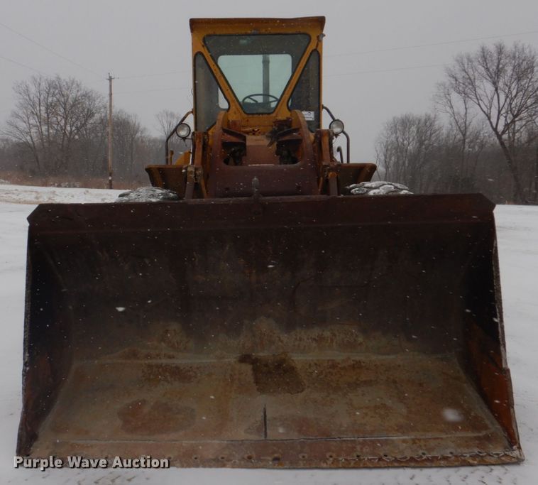 image for item DH8205 1972 Caterpillar 966C  wheel loader