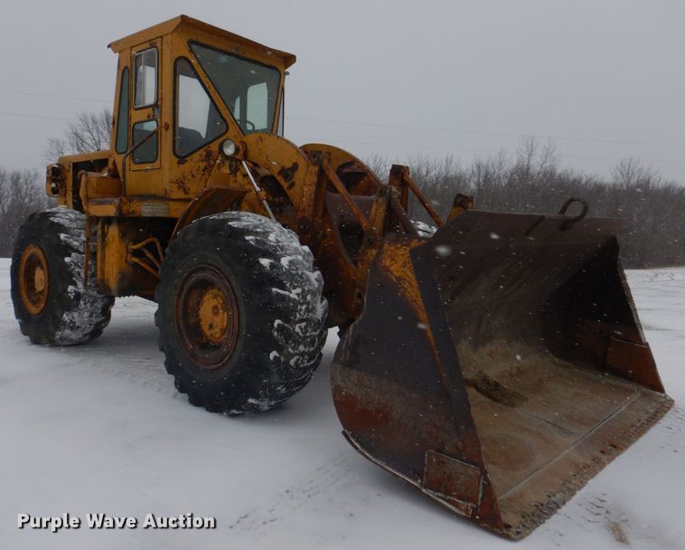 image for item DH8205 1972 Caterpillar 966C  wheel loader