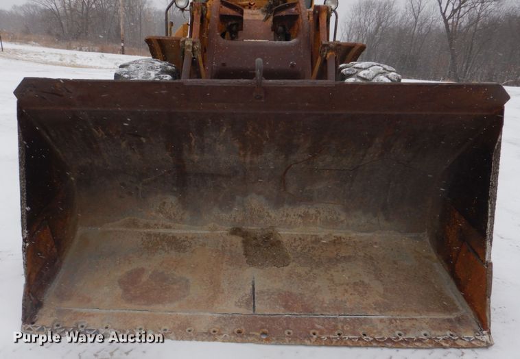 image for item DH8205 1972 Caterpillar 966C  wheel loader