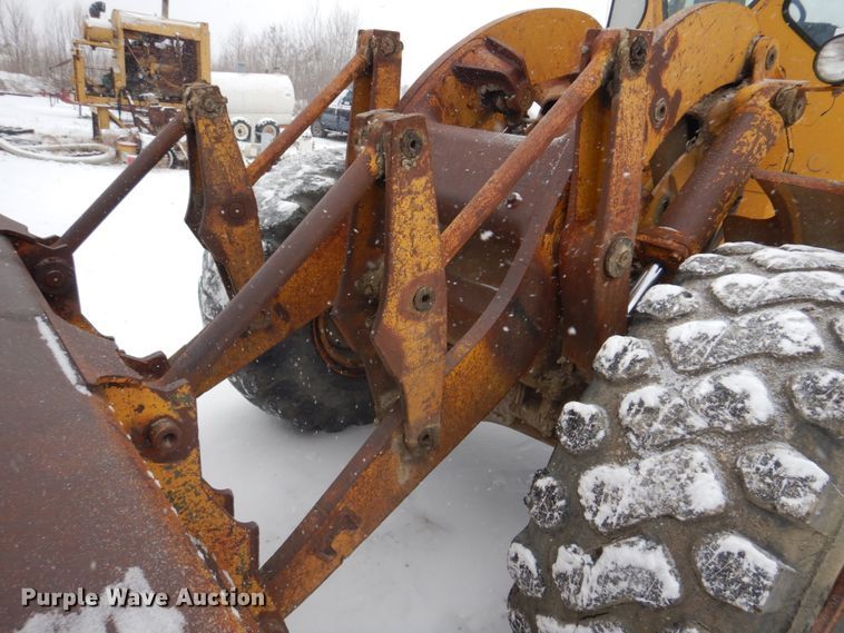 image for item DH8205 1972 Caterpillar 966C  wheel loader