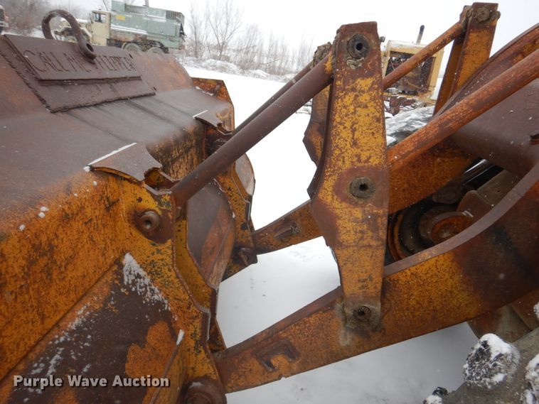 image for item DH8205 1972 Caterpillar 966C  wheel loader