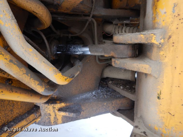 image for item DH8205 1972 Caterpillar 966C  wheel loader