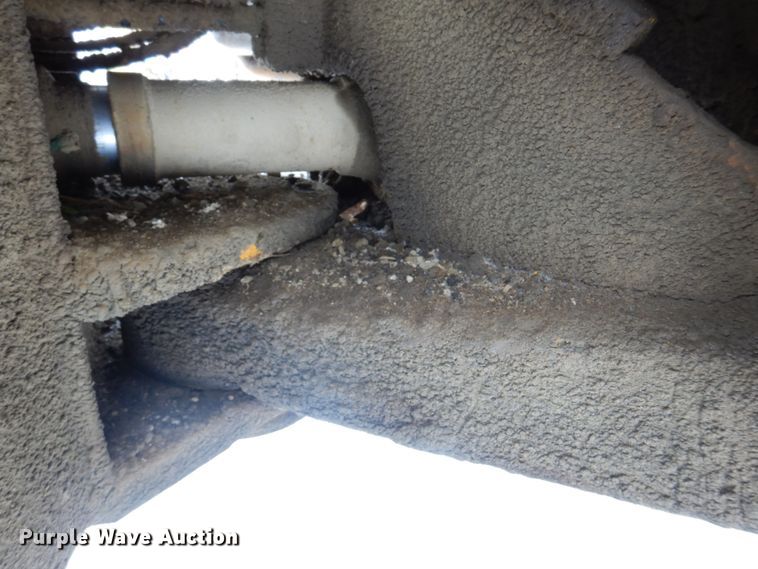 image for item DH8205 1972 Caterpillar 966C  wheel loader