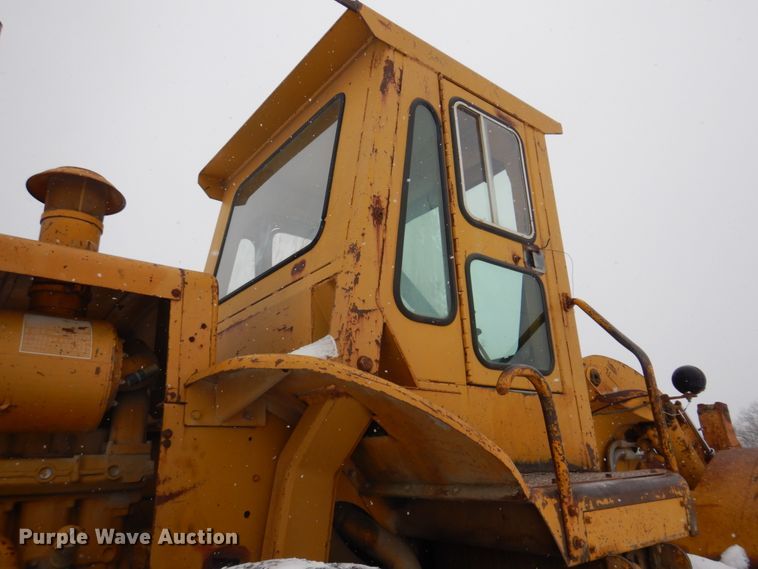 image for item DH8205 1972 Caterpillar 966C  wheel loader