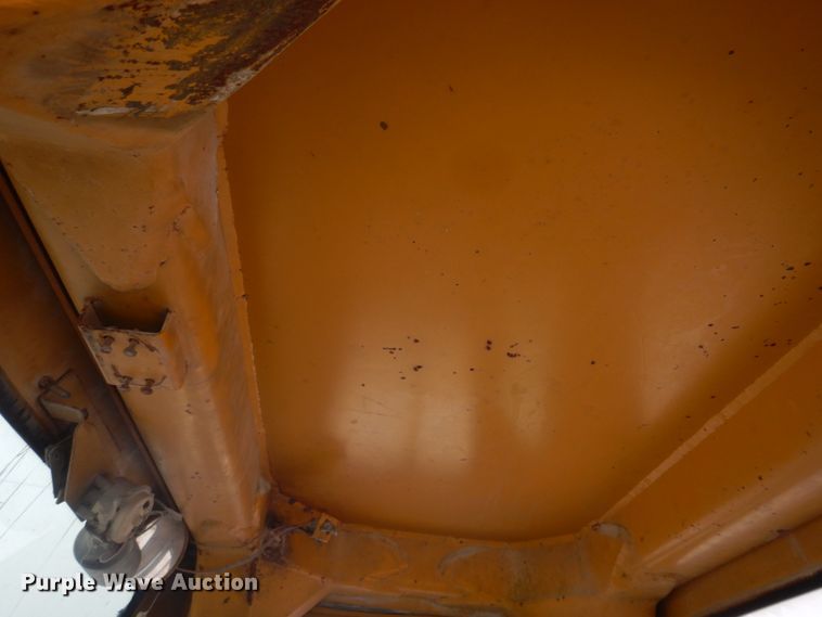 image for item DH8205 1972 Caterpillar 966C  wheel loader