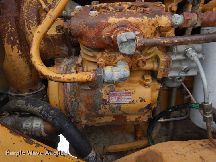 image for item DH8205 1972 Caterpillar 966C  wheel loader