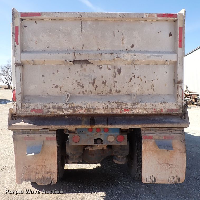 image for item DI1834 1999 Peterbilt 379  dump truck