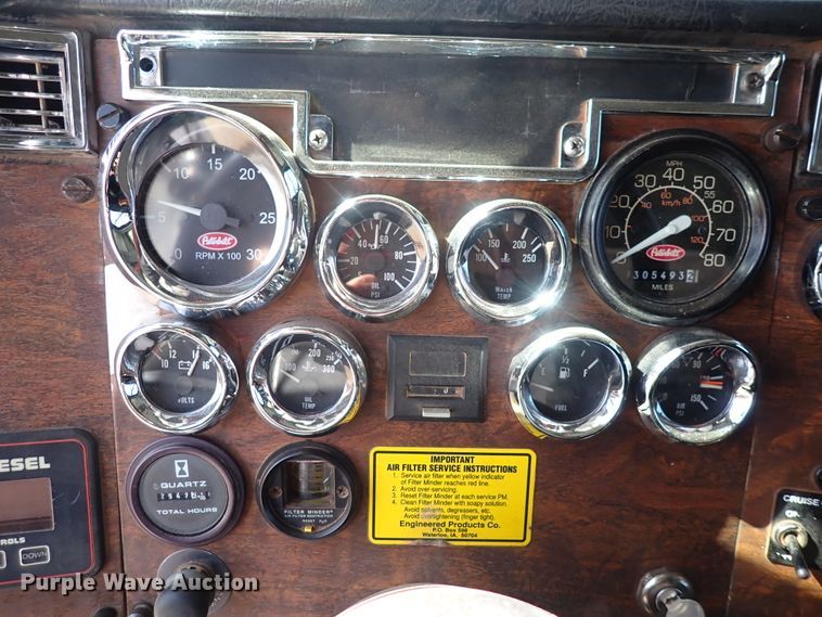 image for item DI1834 1999 Peterbilt 379  dump truck