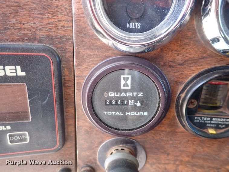 image for item DI1834 1999 Peterbilt 379  dump truck