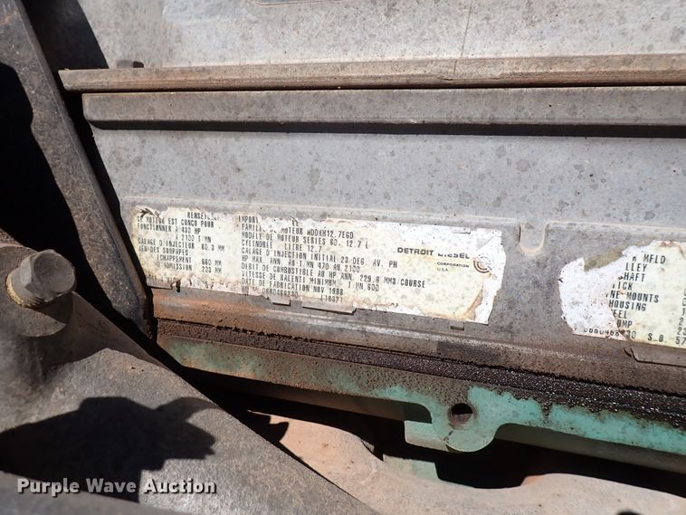 image for item DI1834 1999 Peterbilt 379  dump truck