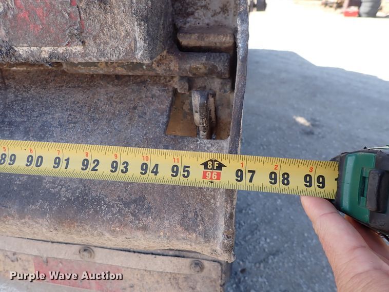 image for item DI1834 1999 Peterbilt 379  dump truck