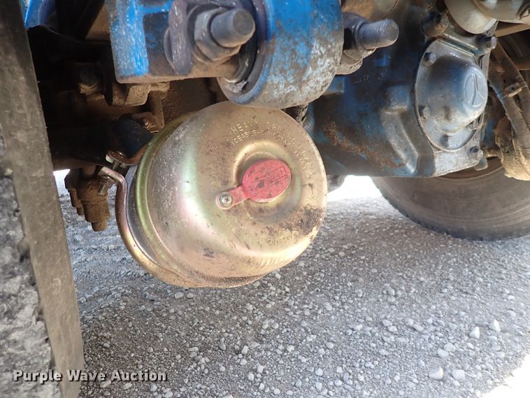 image for item DI1834 1999 Peterbilt 379  dump truck