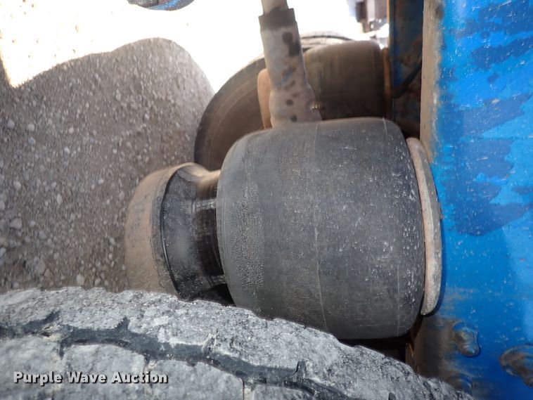 image for item DI1834 1999 Peterbilt 379  dump truck