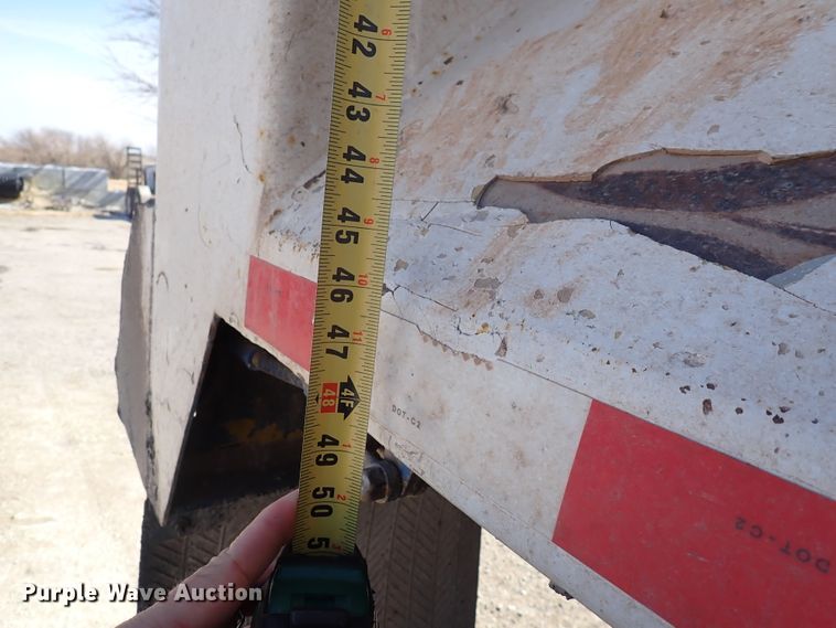 image for item DI1834 1999 Peterbilt 379  dump truck