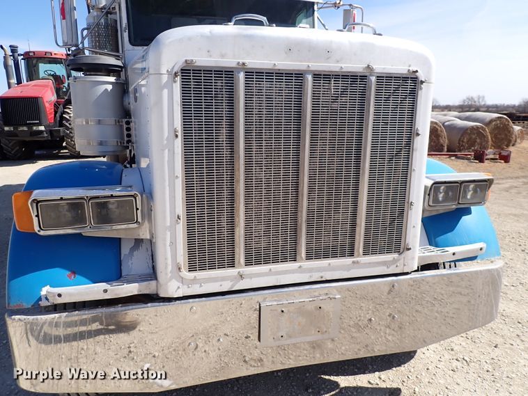 image for item DI1834 1999 Peterbilt 379  dump truck