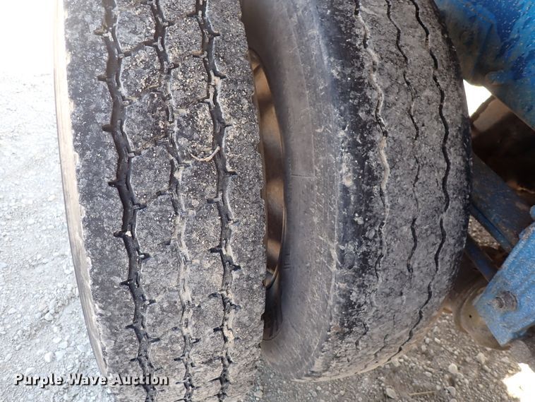 image for item DI1834 1999 Peterbilt 379  dump truck