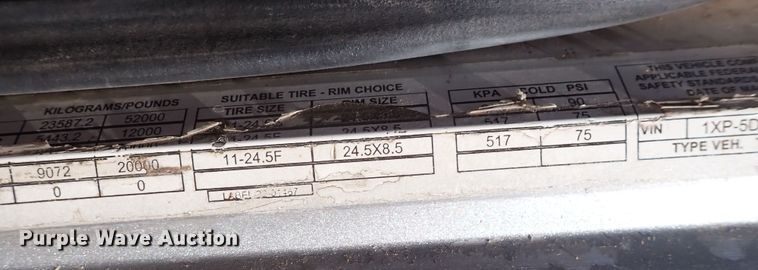 image for item DI1834 1999 Peterbilt 379  dump truck