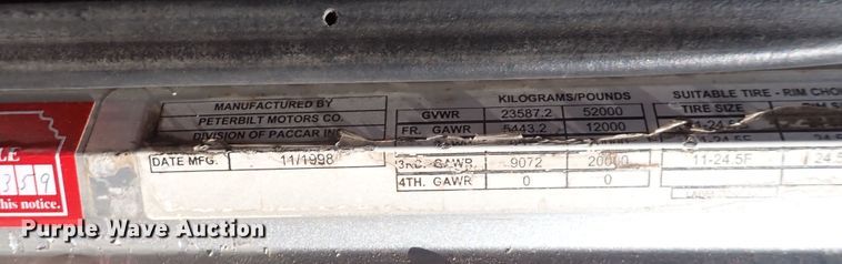 image for item DI1834 1999 Peterbilt 379  dump truck