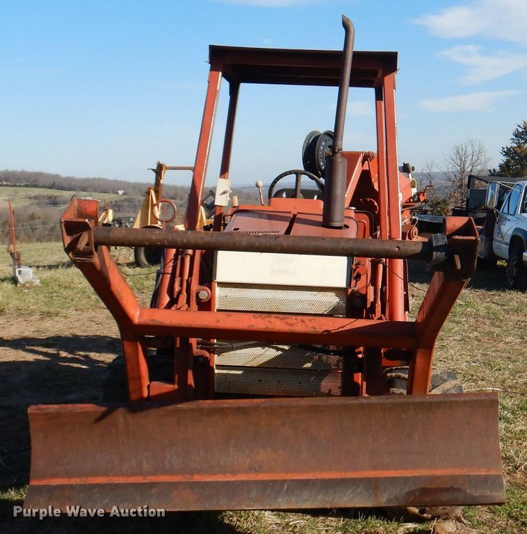 image for item DJ3815 1994 Ditch Witch 5110  cable plow