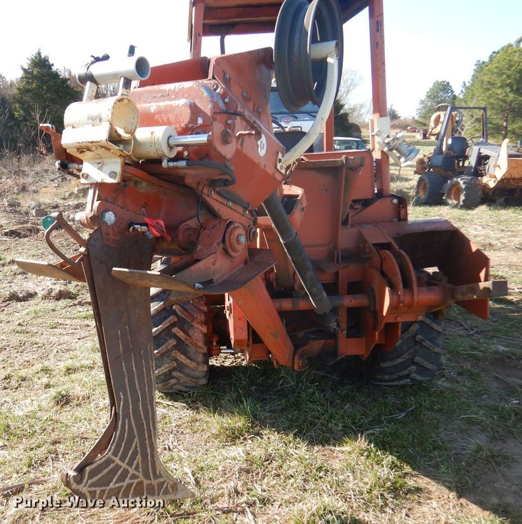 image for item DJ3815 1994 Ditch Witch 5110  cable plow