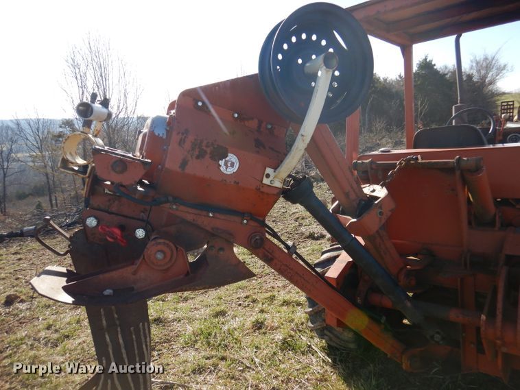 image for item DJ3815 1994 Ditch Witch 5110  cable plow