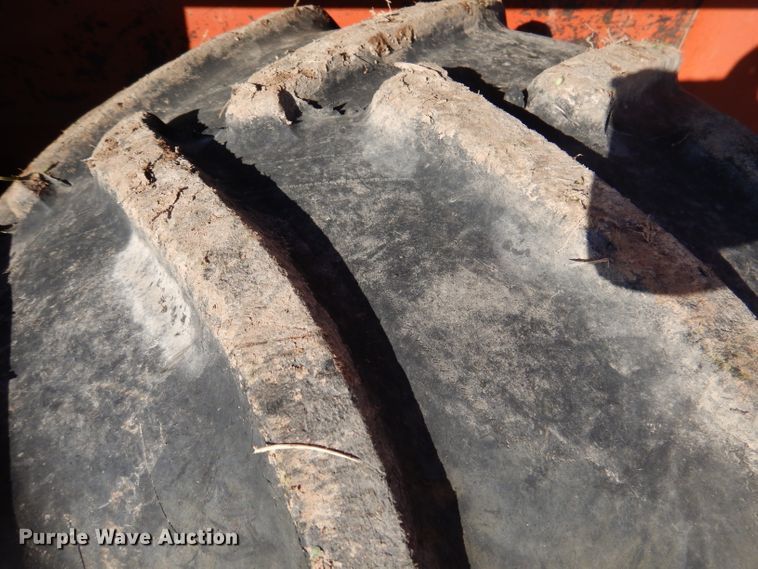 image for item DJ3815 1994 Ditch Witch 5110  cable plow