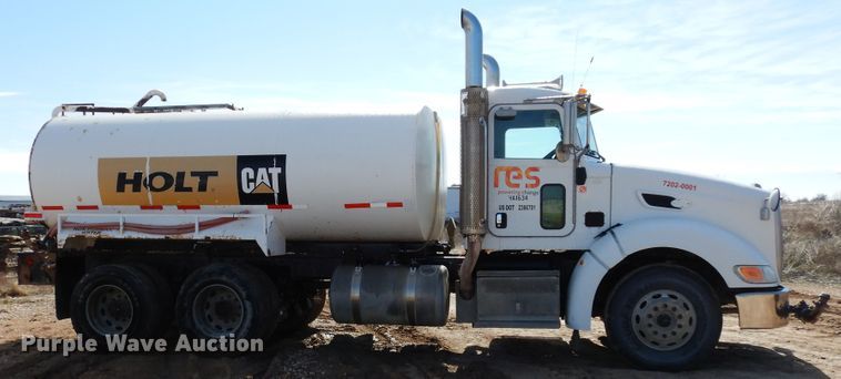 image for item DK0230 2008 Peterbilt 386  water truck