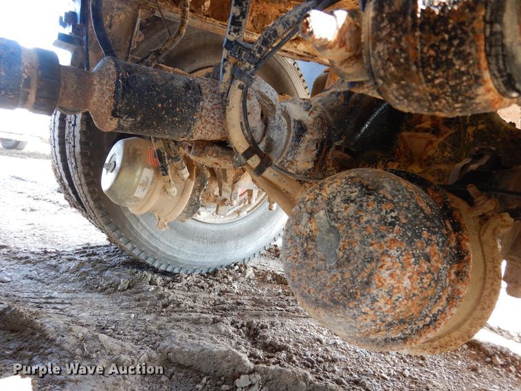 image for item DK0230 2008 Peterbilt 386  water truck