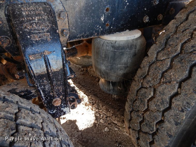 image for item DK0230 2008 Peterbilt 386  water truck