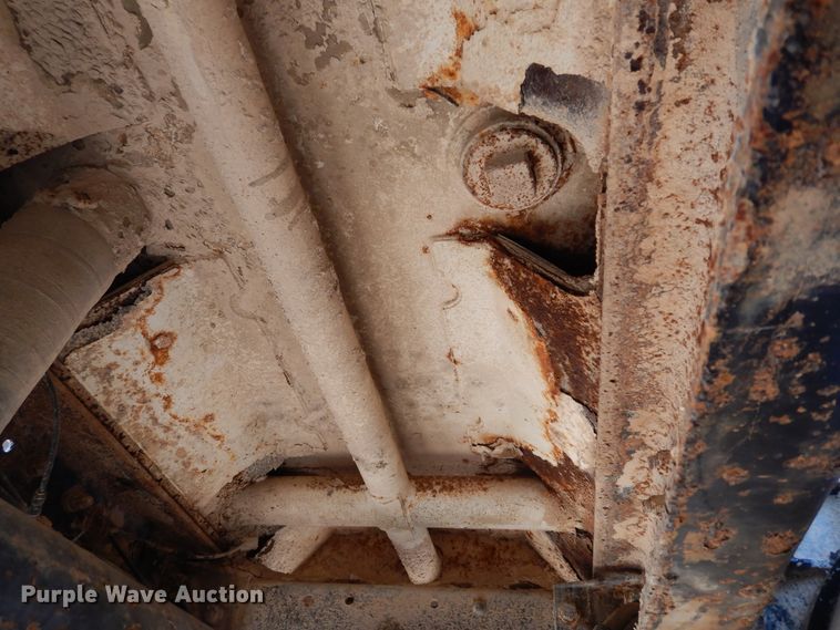 image for item DK0230 2008 Peterbilt 386  water truck