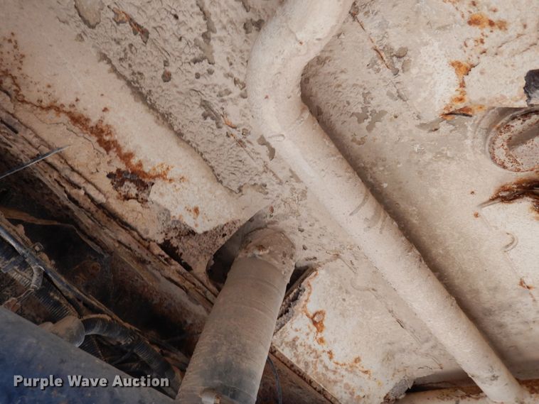 image for item DK0230 2008 Peterbilt 386  water truck