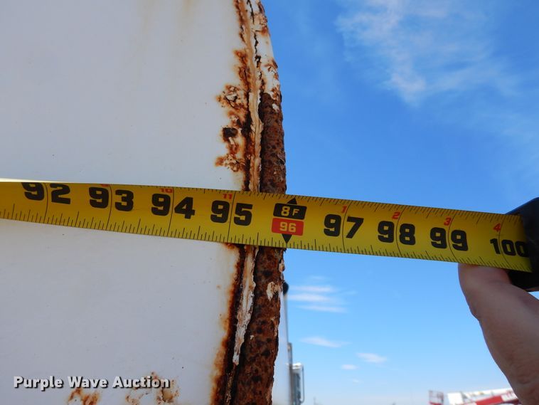 image for item DK0230 2008 Peterbilt 386  water truck