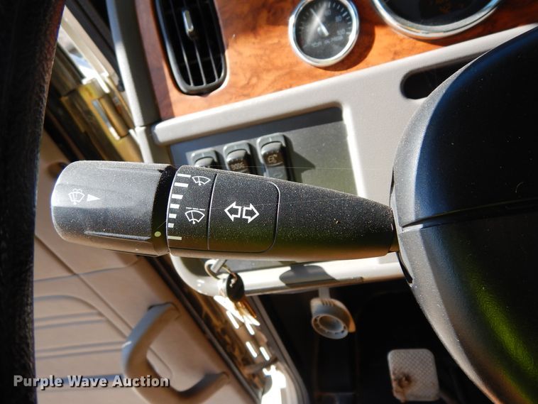 image for item DK0230 2008 Peterbilt 386  water truck