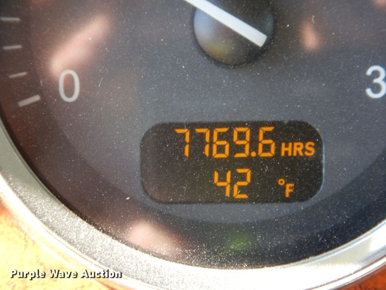 image for item DK0230 2008 Peterbilt 386  water truck