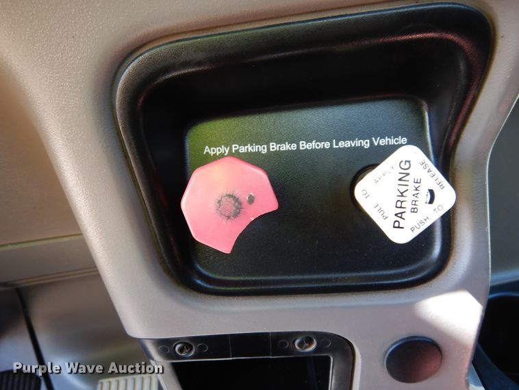 image for item DK0230 2008 Peterbilt 386  water truck