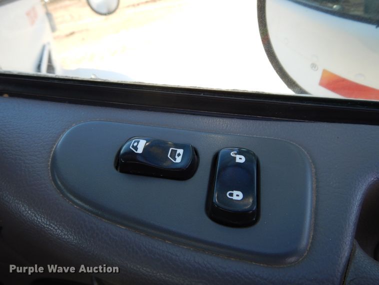 image for item DK0230 2008 Peterbilt 386  water truck