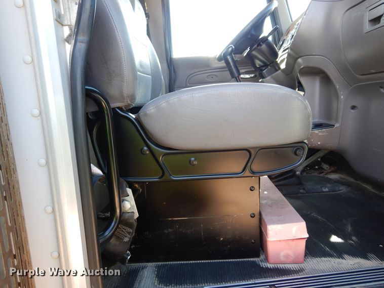 image for item DK0230 2008 Peterbilt 386  water truck