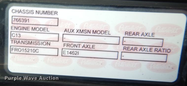 image for item DK0230 2008 Peterbilt 386  water truck