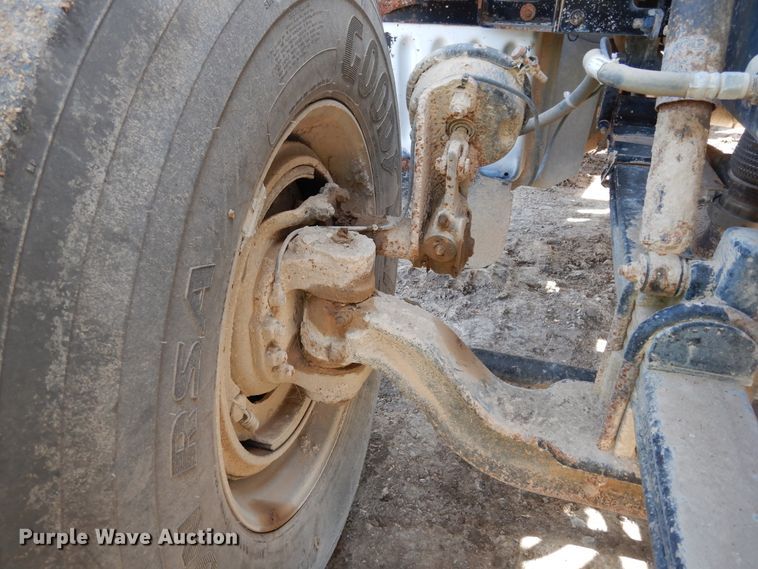 image for item DK0230 2008 Peterbilt 386  water truck