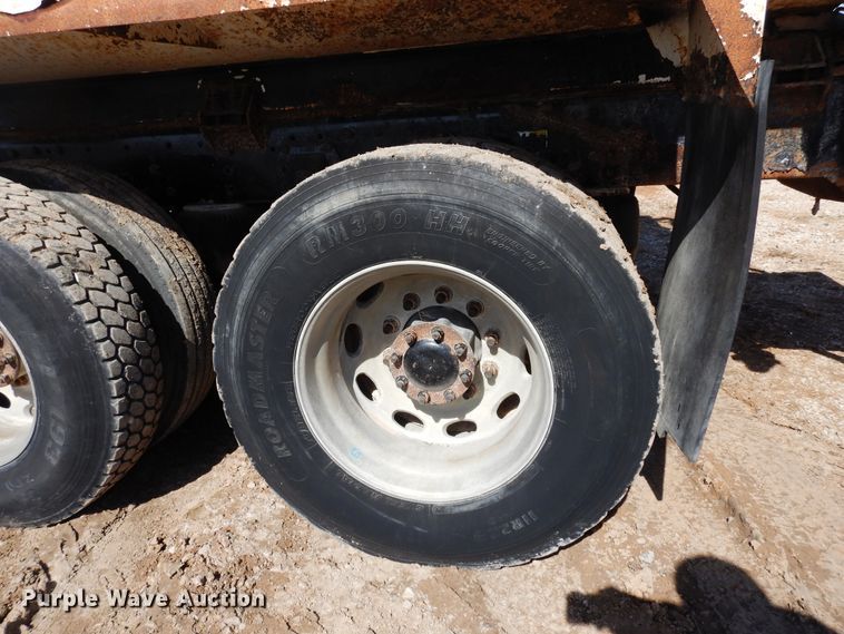 image for item DK0230 2008 Peterbilt 386  water truck