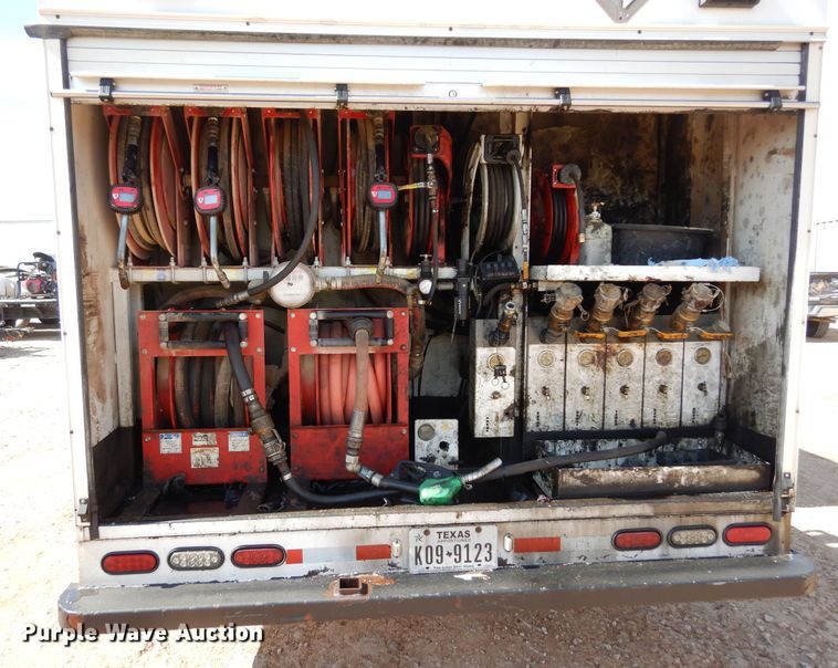 image for item DK0234 2014 Peterbilt 337  fuel / lube truck