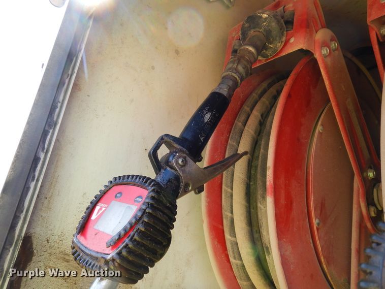 image for item DK0234 2014 Peterbilt 337  fuel / lube truck