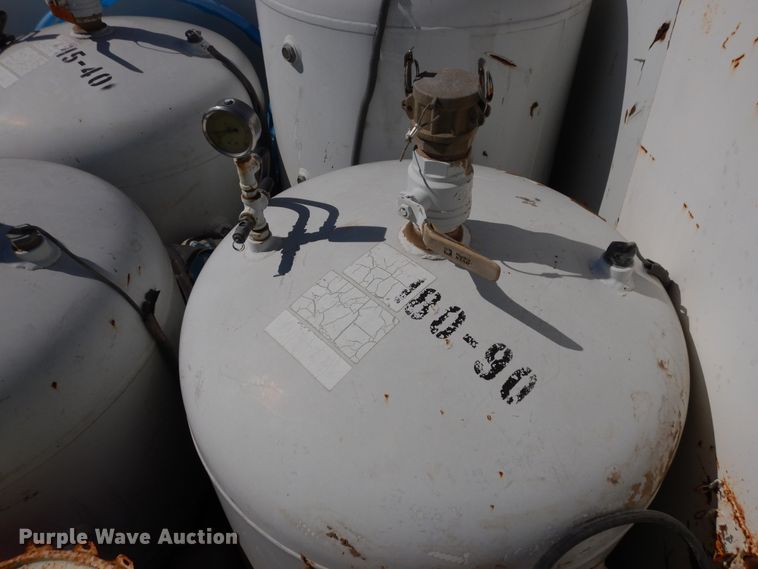 image for item DK0234 2014 Peterbilt 337  fuel / lube truck