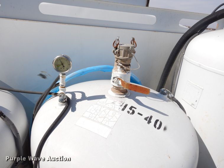 image for item DK0234 2014 Peterbilt 337  fuel / lube truck